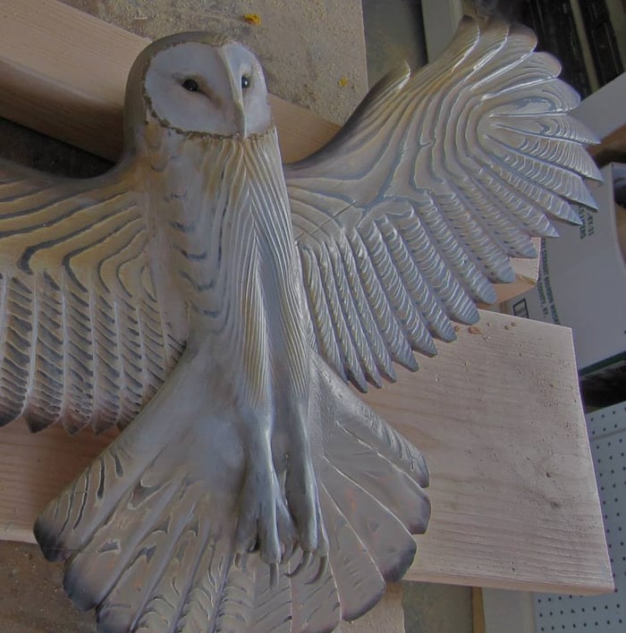 Rustieke houten uil wanddecoratie, "Majestic" design. Bohemien woonaccessoire voor een sfeervol interieur.