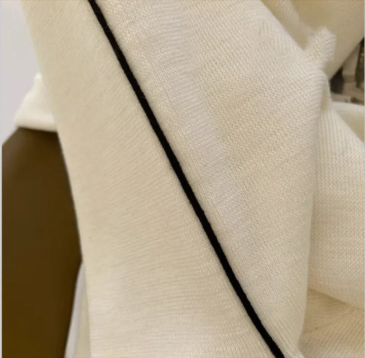 Lynn dames trui, gebreid met coltrui, warm en stijlvol voor de wintergarderobe.