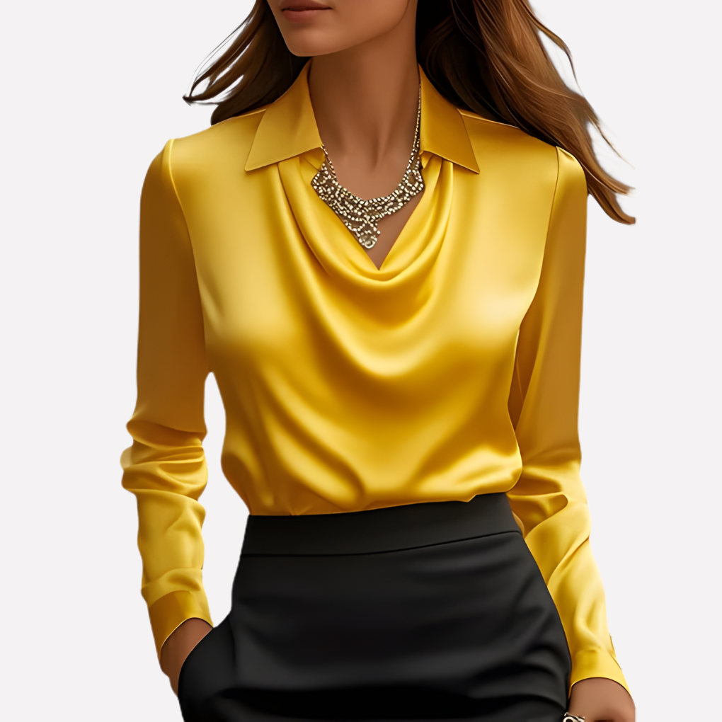 Dames blouse met unieke gedrapeerde kraag. Lange mouwen en elegante look voor zowel zakelijk als casual.