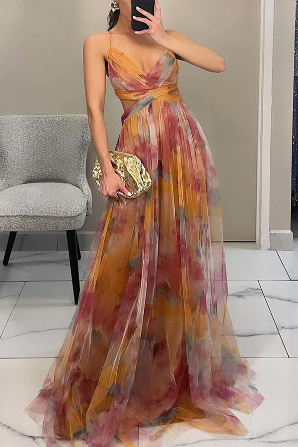 Stijlvolle dames maxi jurk met V-hals en kleurrijke print, comfortabel voor diverse gelegenheden.