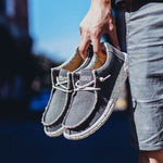 Grijs