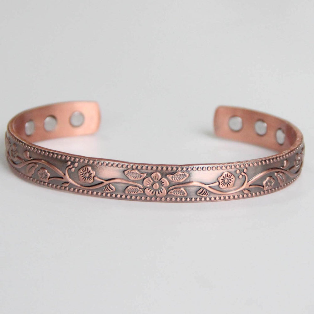 Koperen magnetisch therapie armband voor mannen en vrouwen. Comfortabel sieraad met unieke therapeutische eigenschappen.