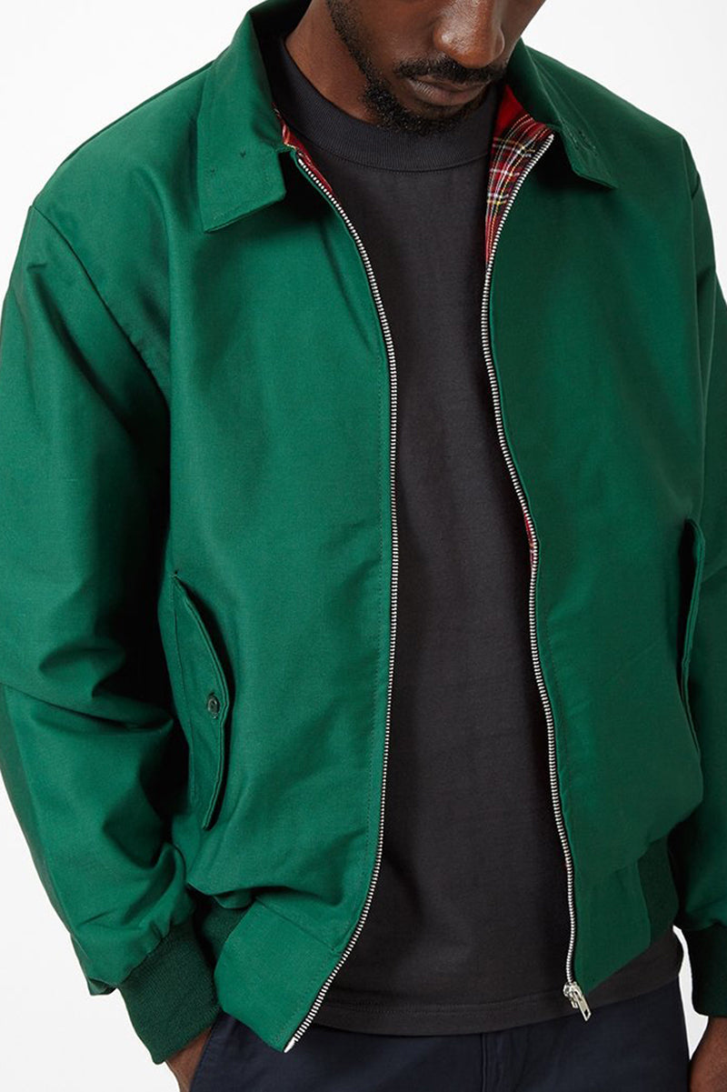 Opvallend rood Harrington herenjack, comfortabel en stijlvol, voor een moderne, casual look.