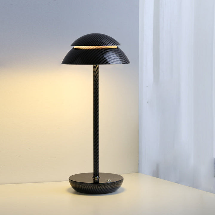 Portable GlowBeam LED tafellamp; oplaadbaar, draadloos, perfect voor elk modern interieur.