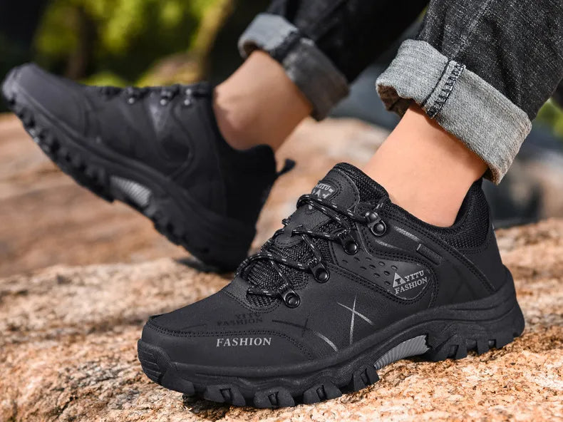 Duurzame heren waterdichte snowsneakers, gebouwd voor langdurig winterplezier en comfort.