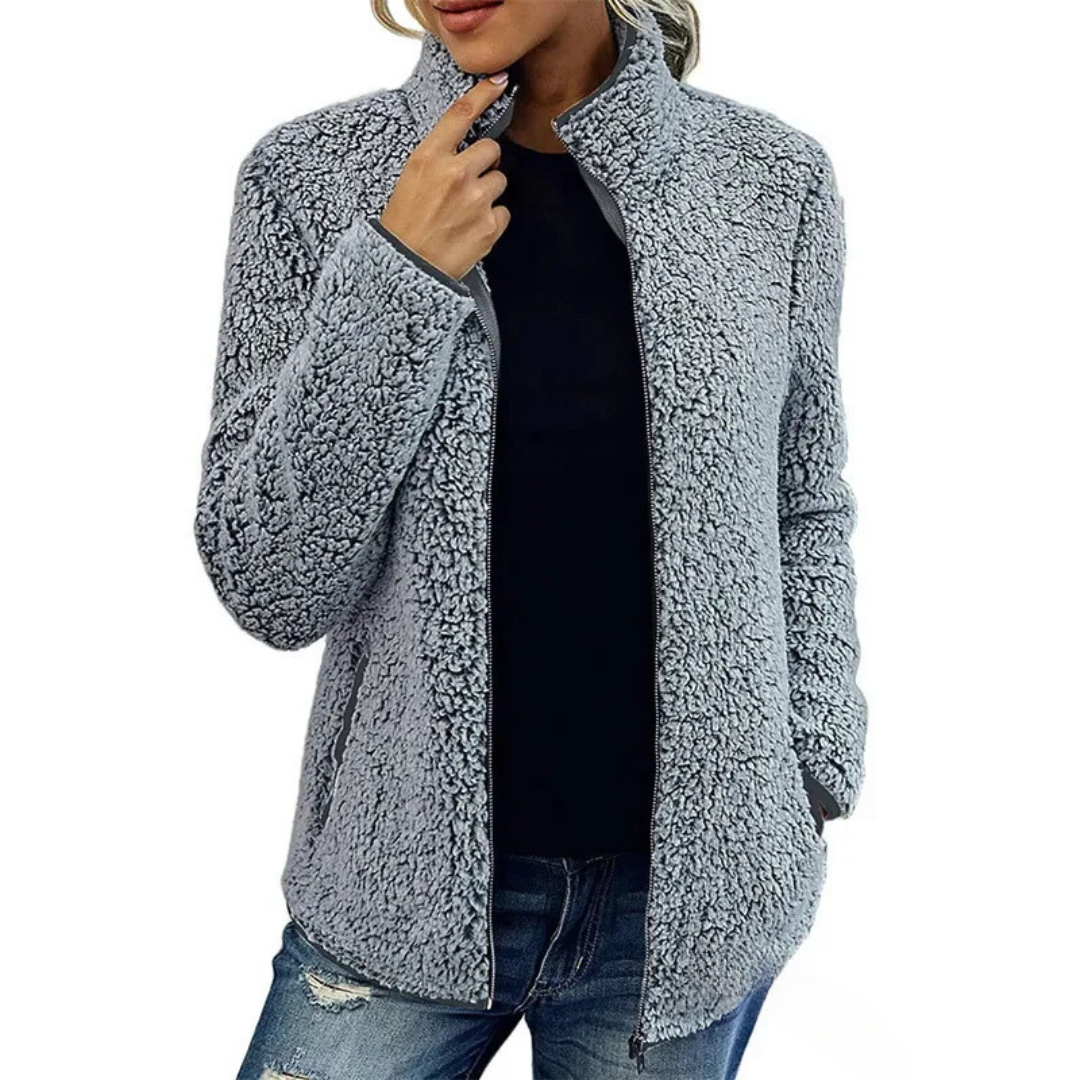 Comfortabel dames fleecevest, ideaal voor binnen of buiten als warme tussenlaag.