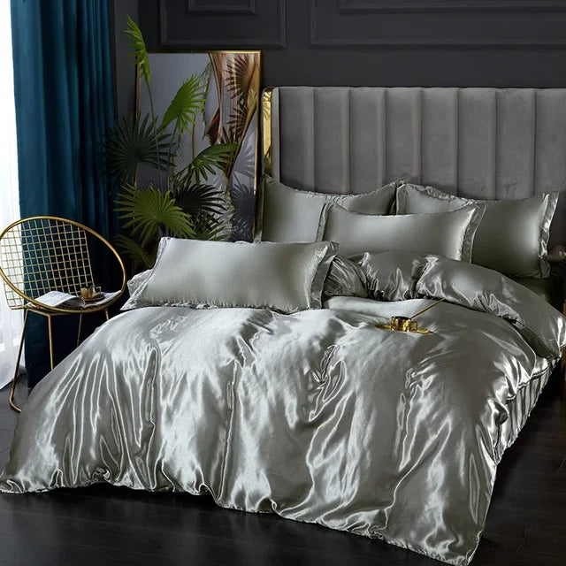Zijde satijn dekbedovertrek set, SilkElegance. Comfortabel, anti-allergisch beddengoed voor luxe slaapkamer.