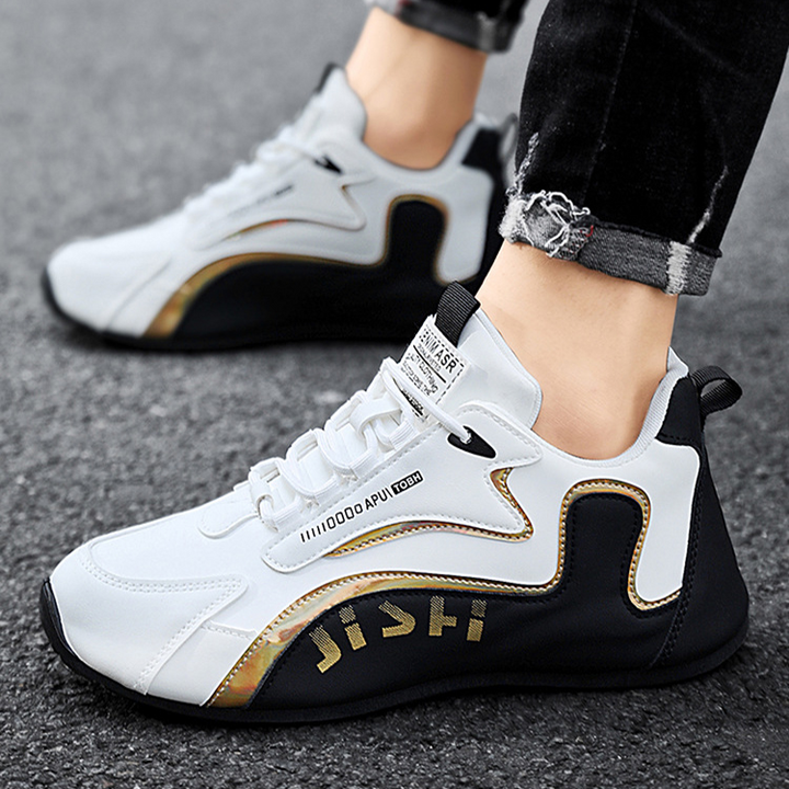Trendy heren zomerschoenen met modern kleurblok design. Stijlvol, ademend en perfect voor elke zomerse gelegenheid.