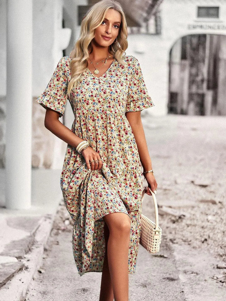 Veelzijdige damesjurk met korte mouwen, comfortabel en stijlvol voor casual en elegante zomerdagen.