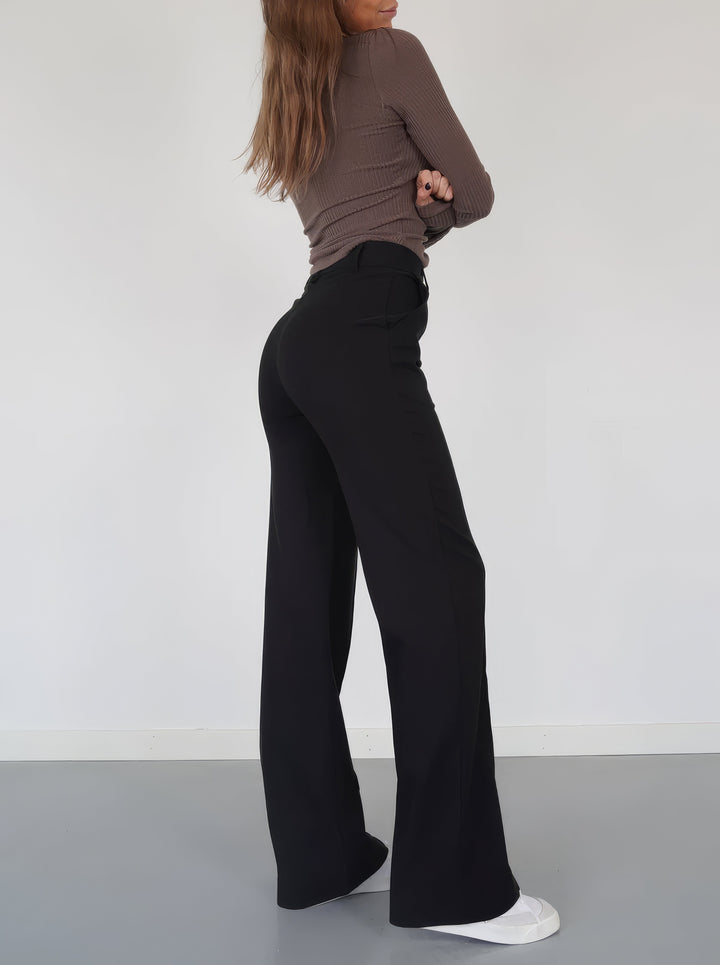 Stijlvolle dames pantalon met hoge taille en rechte pijpen, perfecte pasvorm voor moderne vrouwen.