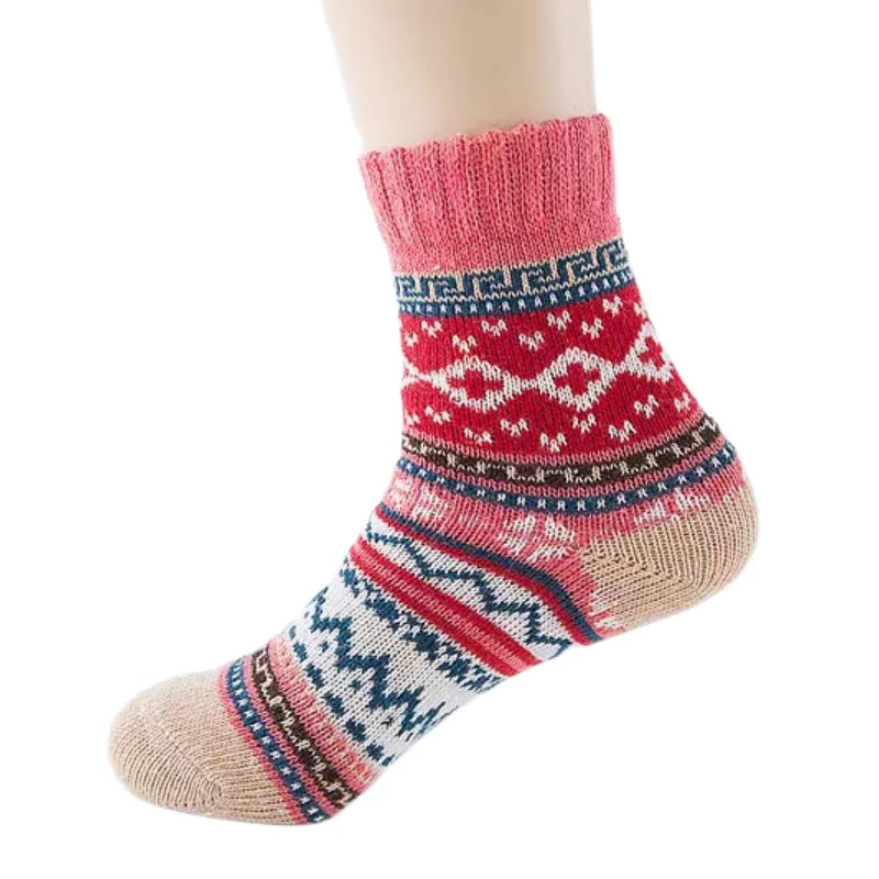 Trendy dames wintersokken met uniek design. Voeg stijl toe aan je dagelijkse winteroutfit.