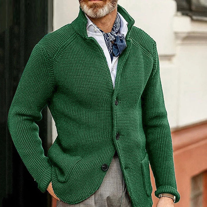 Stijlvol en comfortabel heren gebreid vest met zakken, opstaande kraag, perfect voor casual wintermode.