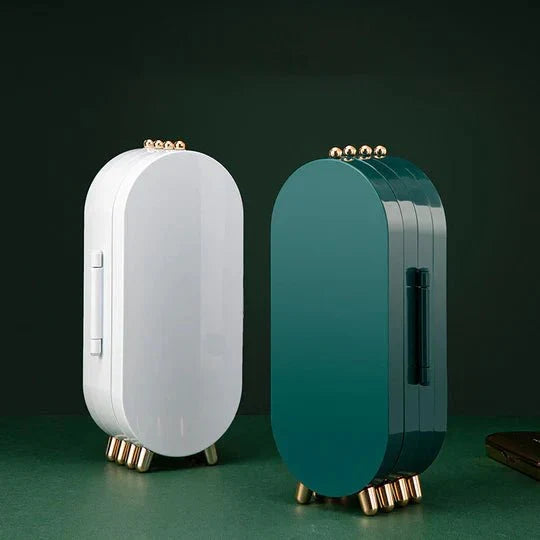 Groene sieraden organizer met ingebouwde spiegel, een praktisch en duurzaam opbergsysteem voor je dressoir.