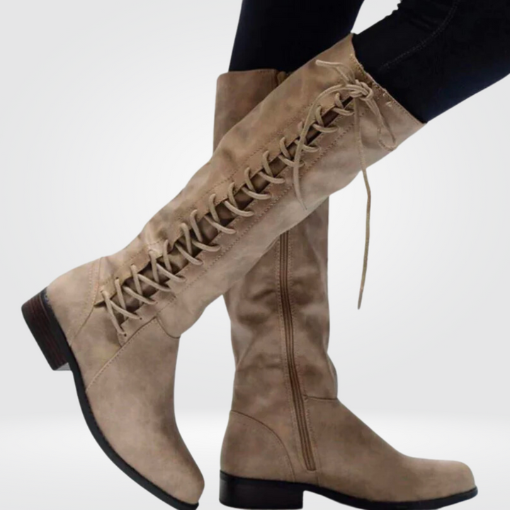 Elegante beige Elena comfortlaarzen, hoge leren dameslaarzen, perfect voor elke outfit.