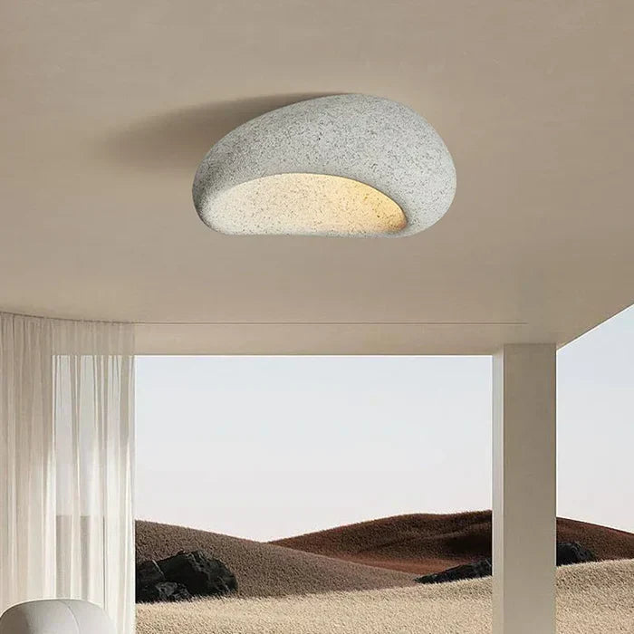 Moderne Wabi Sabi plafondlamp met LED verlichting, ideaal voor minimalistische woonkamer of slaapkamer.
