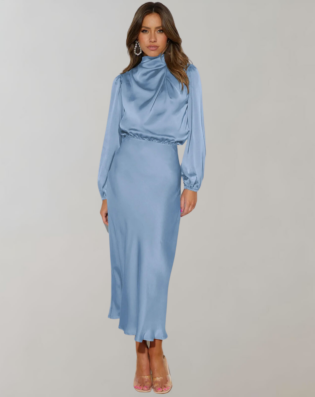 Formele, elegante satijnen jurk voor dames met lange mouwen; een glamour statement voor elke party.