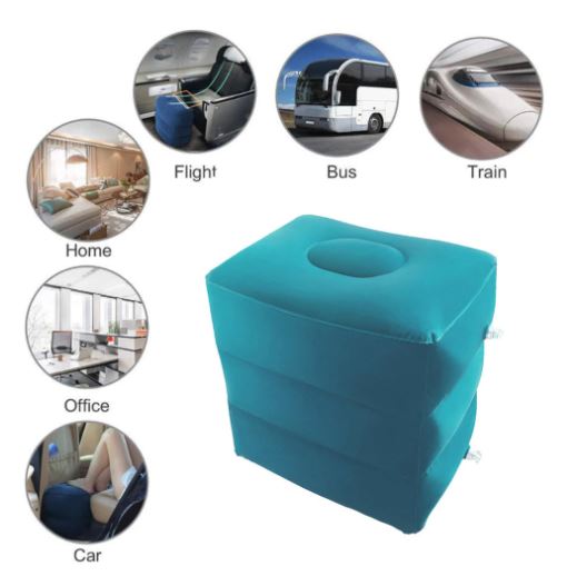 Compacte opblaasbare voetensteun voor reizen. Gemakkelijk op te blazen en leeg te laten; multifunctioneel reisaccessoire.