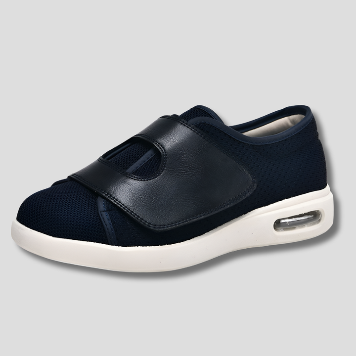 Extra brede orthopedische schoenen, ontworpen voor maximaal comfort bij diabetische en gezwollen voeten.