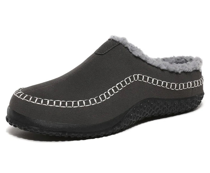 Heren comfortpantoffels, zacht gevoerd, met stevige antislipzool voor veilige stap.