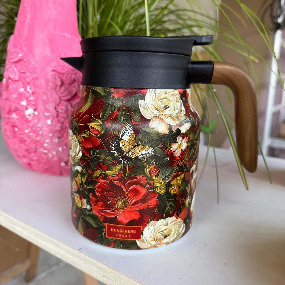 Cadeau voor theeliefhebber: design theepot hotpot met RVS isolatie en theezeef. Aanwinst voor de keuken.