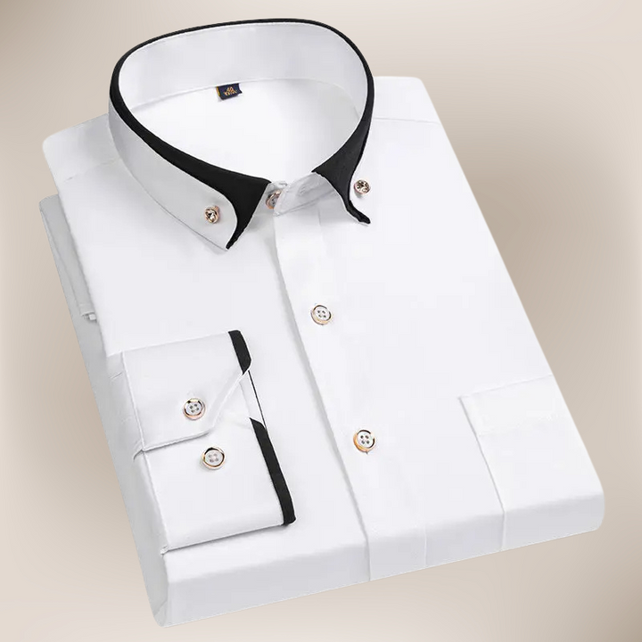 Opgevouwen Hoymans strijkvrij herenoverhemd, slim fit en stretch, klaar voor kantoor en zakelijke herenmode.