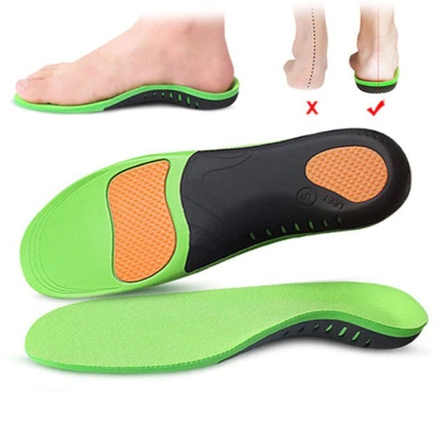 Comfortabele SupportMax steunzolen voor platvoeten, bieden optimale orthopedische voetondersteuning en schokabsorptie.