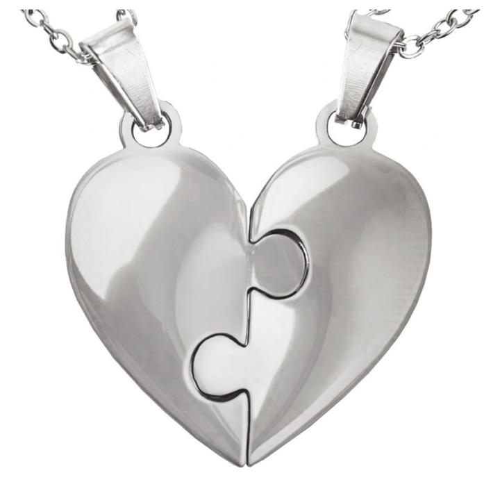 Roségouden familie puzzelketting met harten, een bijzonder gegraveerd sieraad.