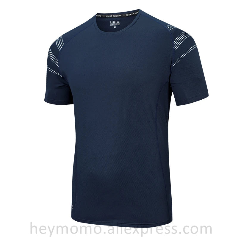 Ademend heren T-shirt grote maten, sneldrogend. Ideaal als sportkleding of comfortabele casual zomer shirt.
