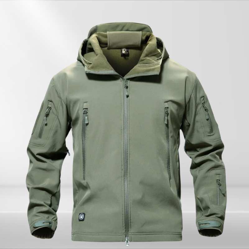 Stijlvolle heren softshell jas 'Daan' in legergroen, waterafstotend en winddicht, ideaal voor wandelen en outdoor.