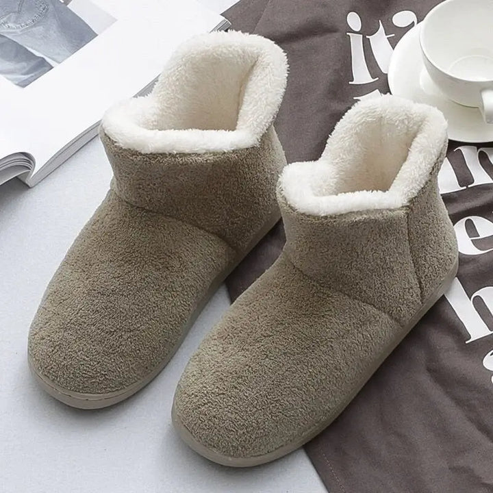 Gezellige unisex Tundra pantoffels met zachte voering voor optimaal comfort. Warme heren- en damessloffen.