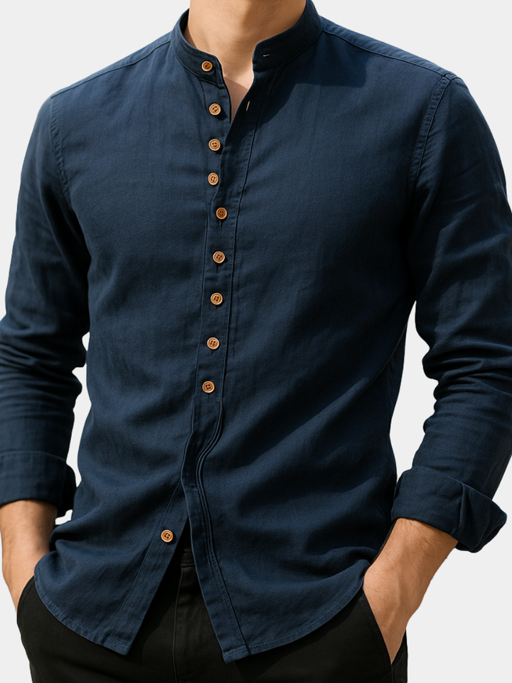 Stijlvol heren overhemd met lange mouwen in wit. Comfortabele, moderne pasvorm voor casual zomerlooks.