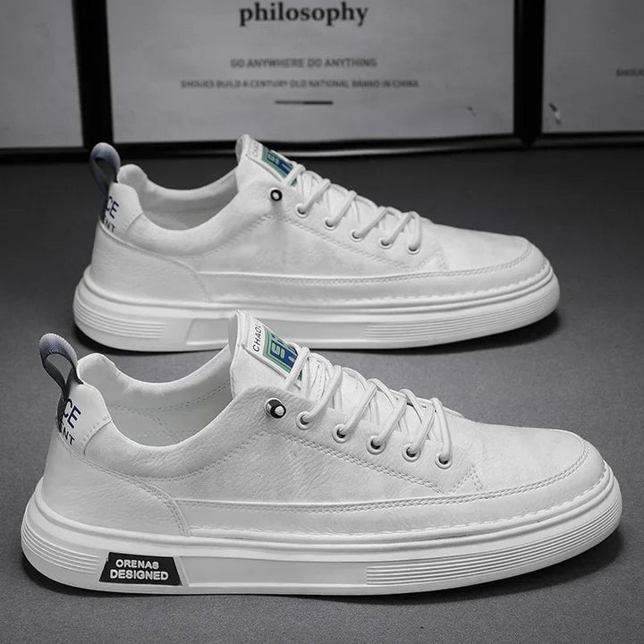 Luxe heren sneakers van Hoymans, bieden comfort, stijl en waterdichte bescherming voor diverse gelegenheden.