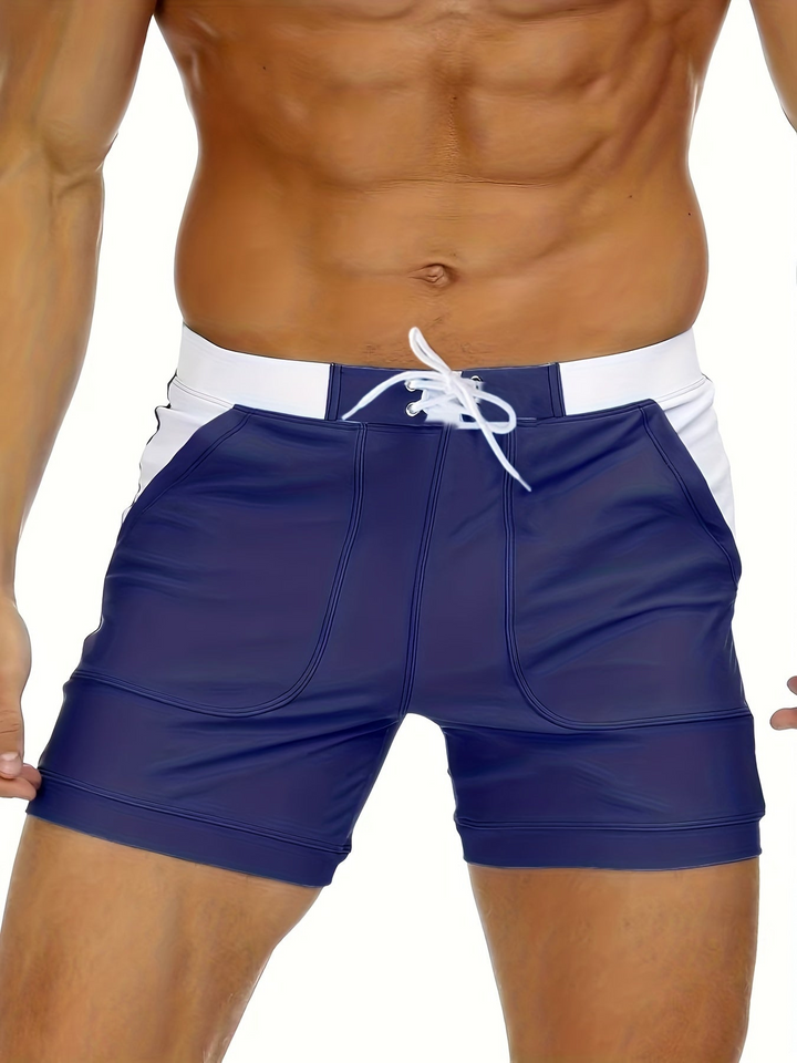 Ademende heren zwemshort Elias. Ideaal voor zwemmen en strand. Lichtgewicht, comfortabel en snel drogend. Perfect voor vakantie.