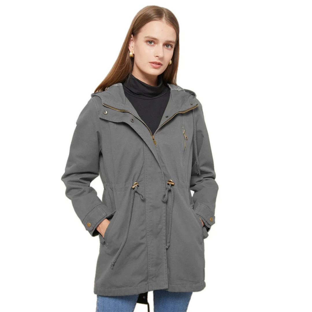 Modieuze dames lentejas, lichtgewicht en ademend. Stijlvolle winddichte tussenjas voor casual zomeravonden.