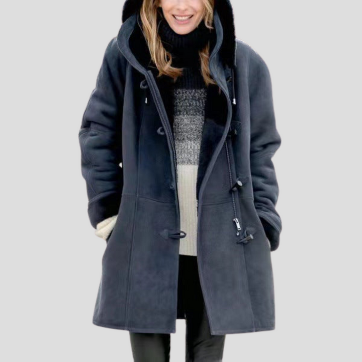 Elegante bruine damesjas met opstaande kraag, perfect voor stijlvolle lente- of herfstdagen.