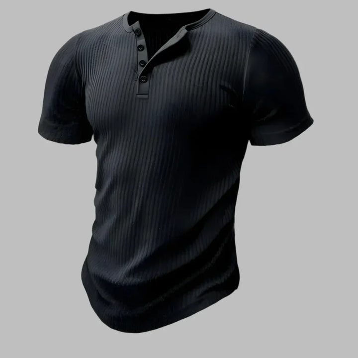 Modieus heren Henley T-shirt in slim-fit, perfect voor casual zomerkleding en een comfortabele, trendy uitstraling.