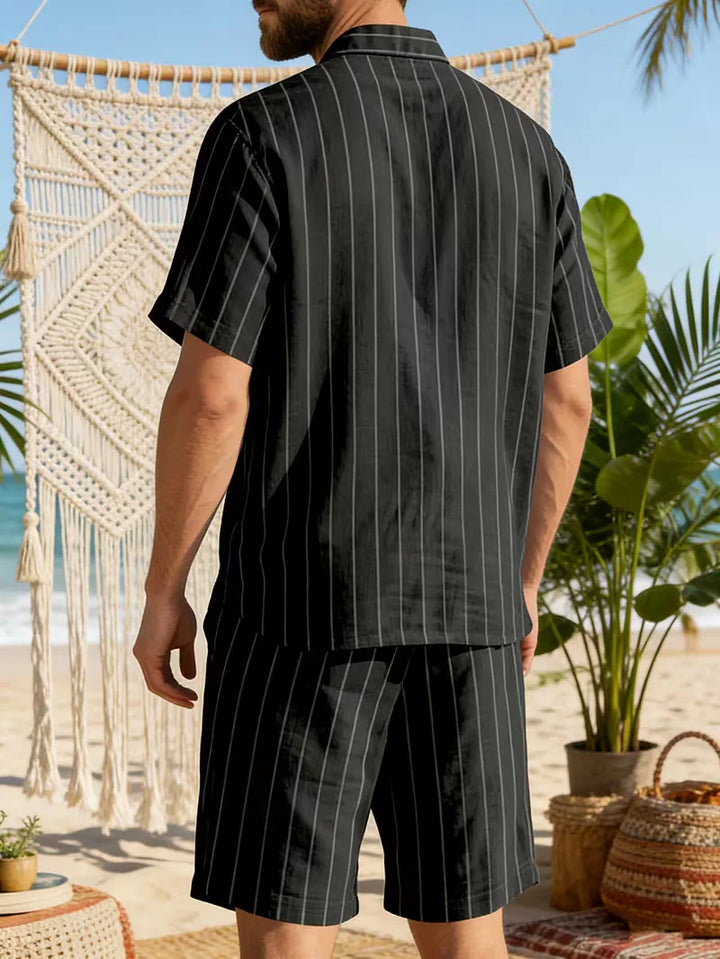 Comfortabele heren strandset: shirt met korte mouwen & korte broek, perfect voor warme dagen.