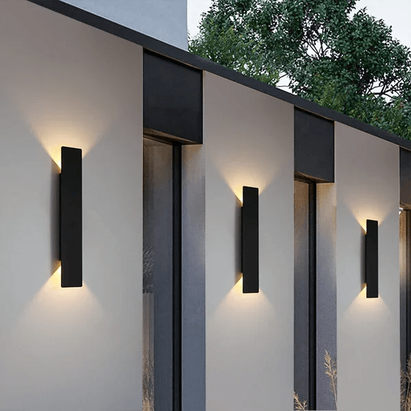 Robuuste waterdichte aluminium buitenwandlamp, IP65 LED verlichting voor tuin en terras.