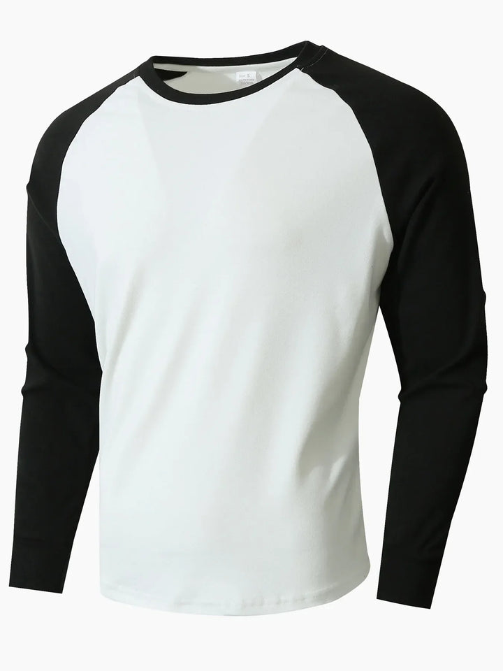 Veelzijdig tweekleurig heren thermoshirt met lange mouwen, ideaal voor casual mode en lagenlook in de winter.