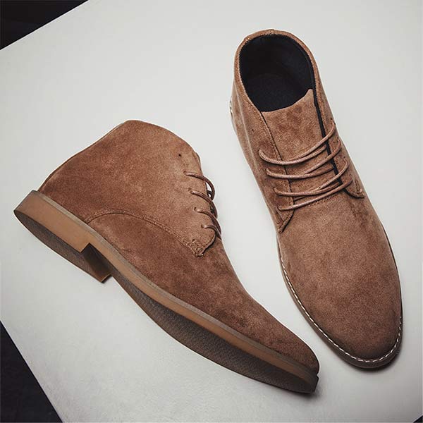 Casual chic halfhoge herenschoen, khaki, met veters, ideaal voor een smart-casual look.