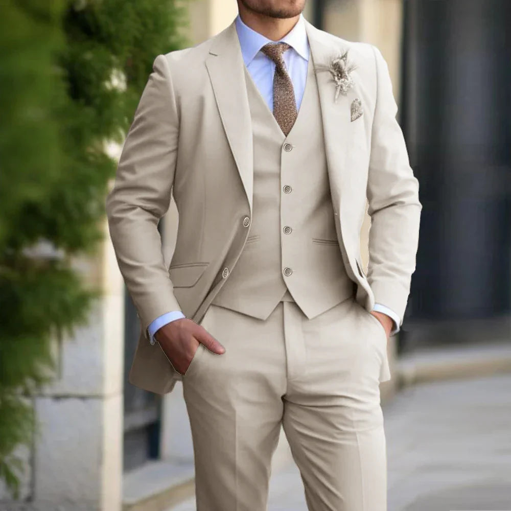 Stijlvol heren 3-delig pak: complete zakelijke blazer, vest & pantalon set voor een elegante look.