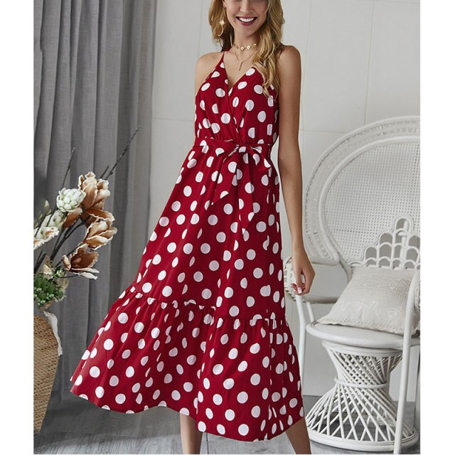 Veelzijdige dames maxi jurk, perfect als strandjurk of feestjurk. Comfortabele mouwloze zomerjurk met bloemenprint.