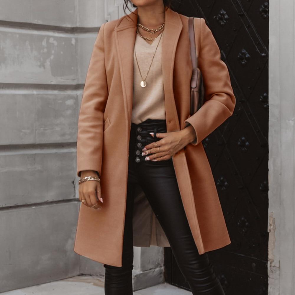 Dames lange kasjmier jas: elegantie en warmte voor de winter. Comfortabele winterbovenkleding voor dames.