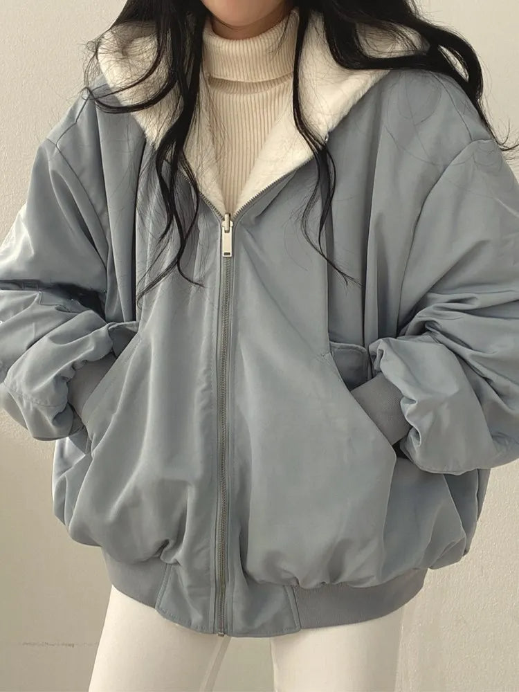 Comfortabele oversized dames winterjas, loosefit Jara. Perfect voor een warme vintage look.