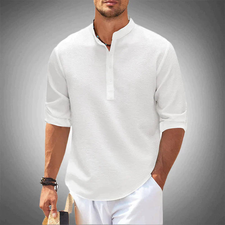 Stijlvol herenoverhemd met lange mouwen, perfect voor zomerse smart casual outfits en comfortabele mannenmode.