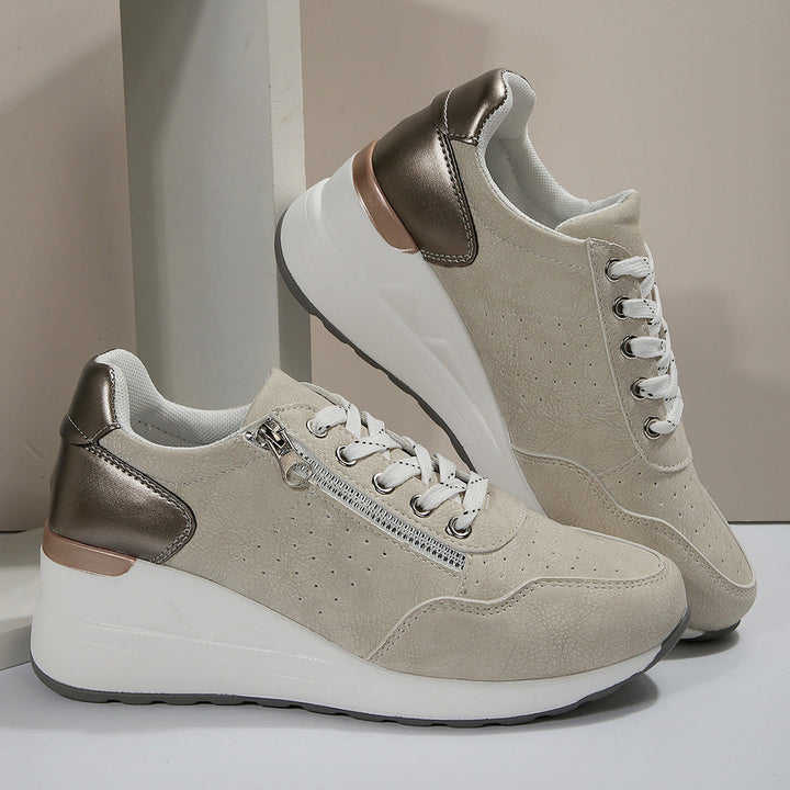 Dames sportschoenen met dikke zool, comfortabel design. Ademende sneakers voor vrije tijd.
