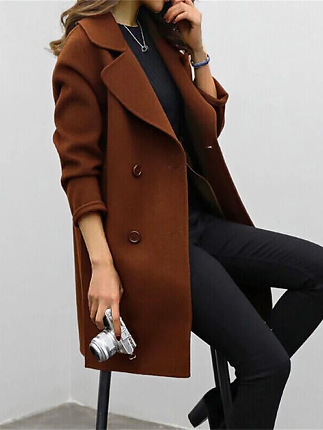 Dames herfst/winterjas 'Aurelia', getailleerd met chique hoge kraag. Tijdloze en elegante bovenkleding.