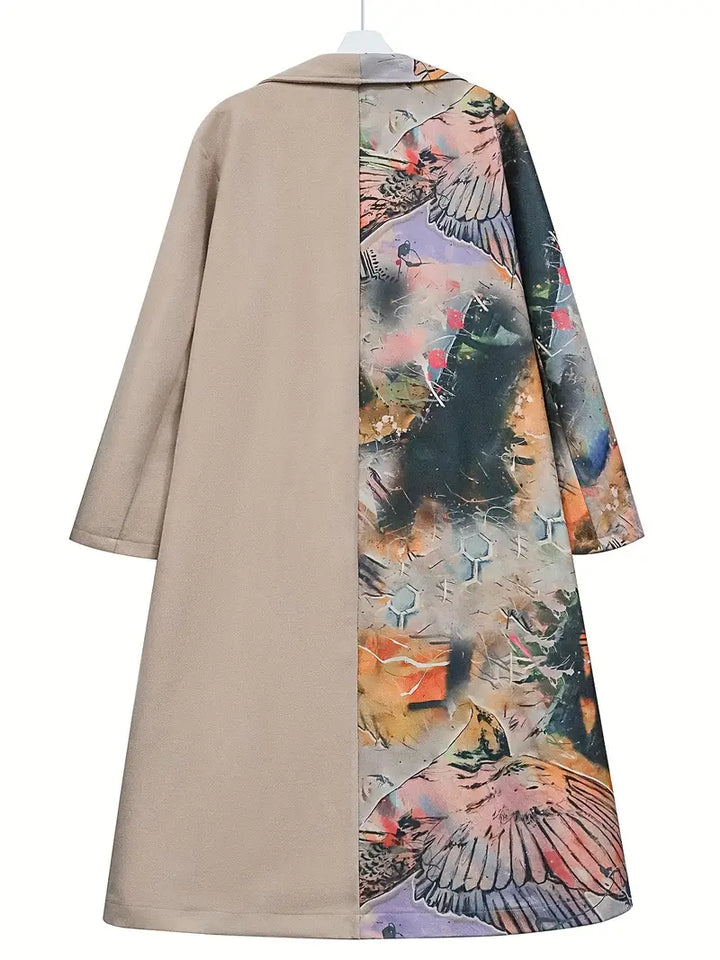 Dames lange jas met stijlvolle print. Iconische outerwear met comfortabele losse pasvorm, ideaal voor elk seizoen.