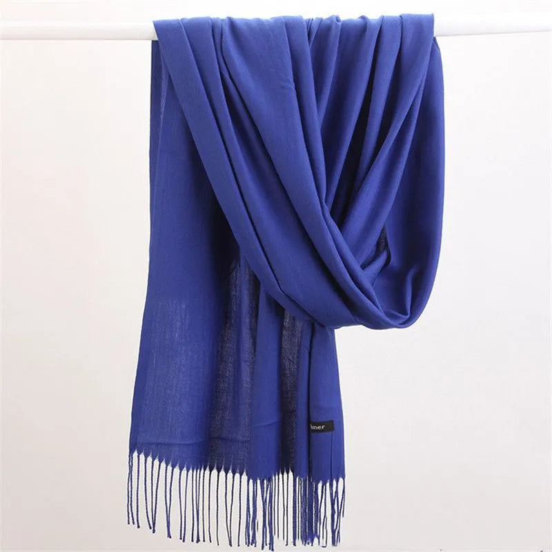 Elegante effen kasjmier wintersjaal, zacht en warm dames mode accessoire.