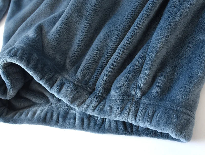 Warme heren winterpyjama, tweedelige set voor comfort en warmte.